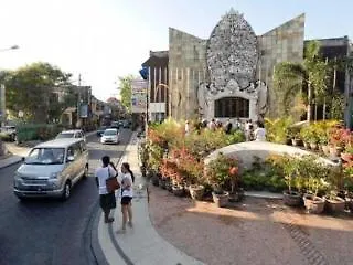 Gana 2* Legian